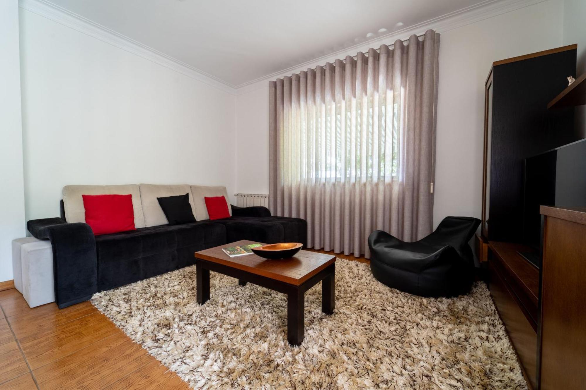 Gondomar Guimaraes - Moradia V3 Com Piscina Natural By House And People Dış mekan fotoğraf
